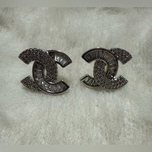Chic Silver Crystal Stud Earrings CC Style
